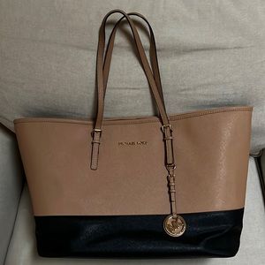 Michael Kors Jetset Tote Bag